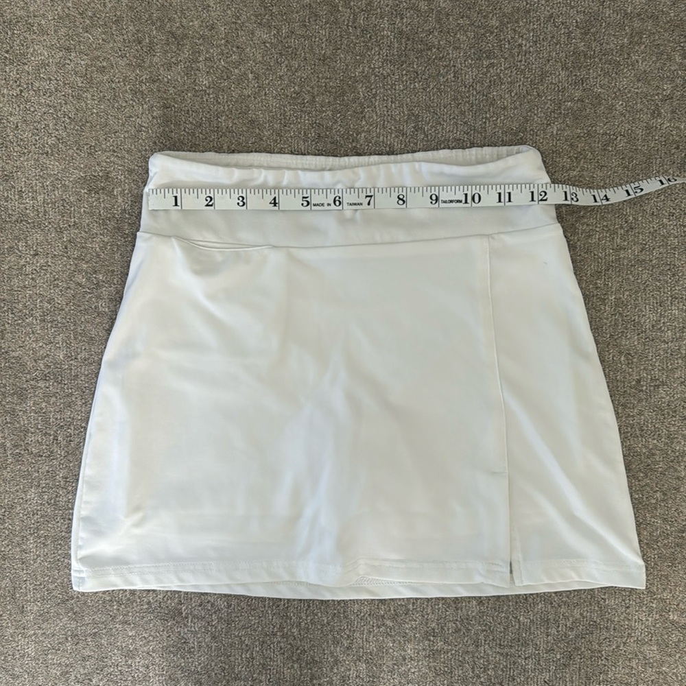 Garb Girls White Skort - Size XL Age 11-12